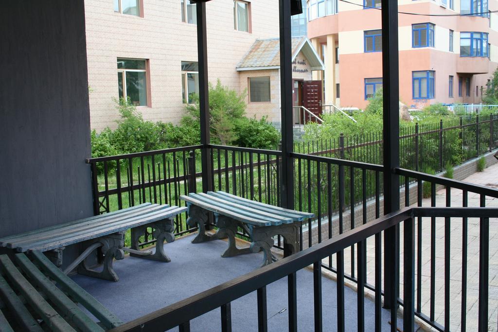 Golden Gobi Hostel & Tours Ulaanbaatar Exterior photo